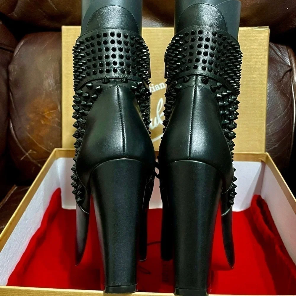 Christian Louboutin Praguoise spikes bootie round toe kid leather 100mm EU37